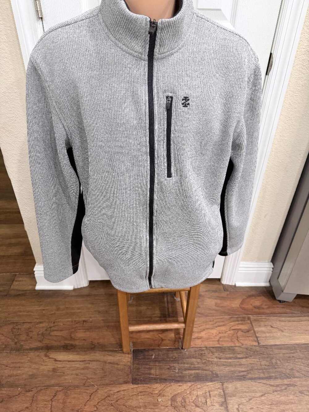 IZOD Perform Men’s Large Gray Sweater Knit Full Zip Performance Jacket